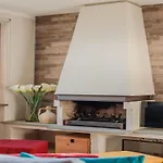 Apartamento In Near Walls